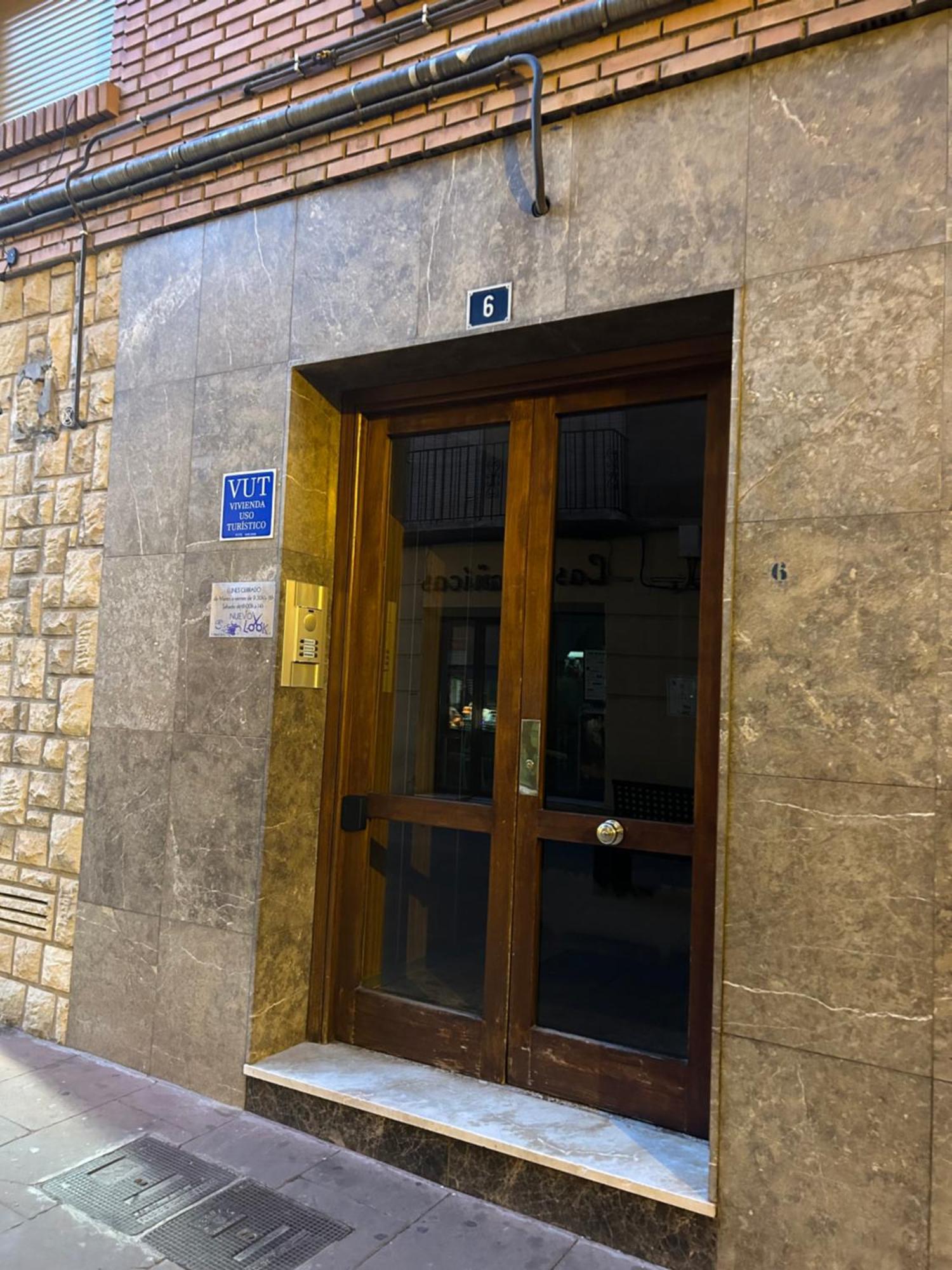 Los Marqueses De Teruel - Vut El Amor Del Marques Exteriör bild